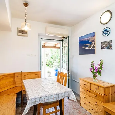 Apartment Odmor U Mediteranskom Okruzenju